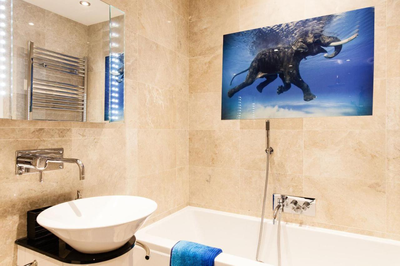 Appartamento Cool Covent Garden Theatre Design Hub For Families Friends Couples Londra Esterno foto